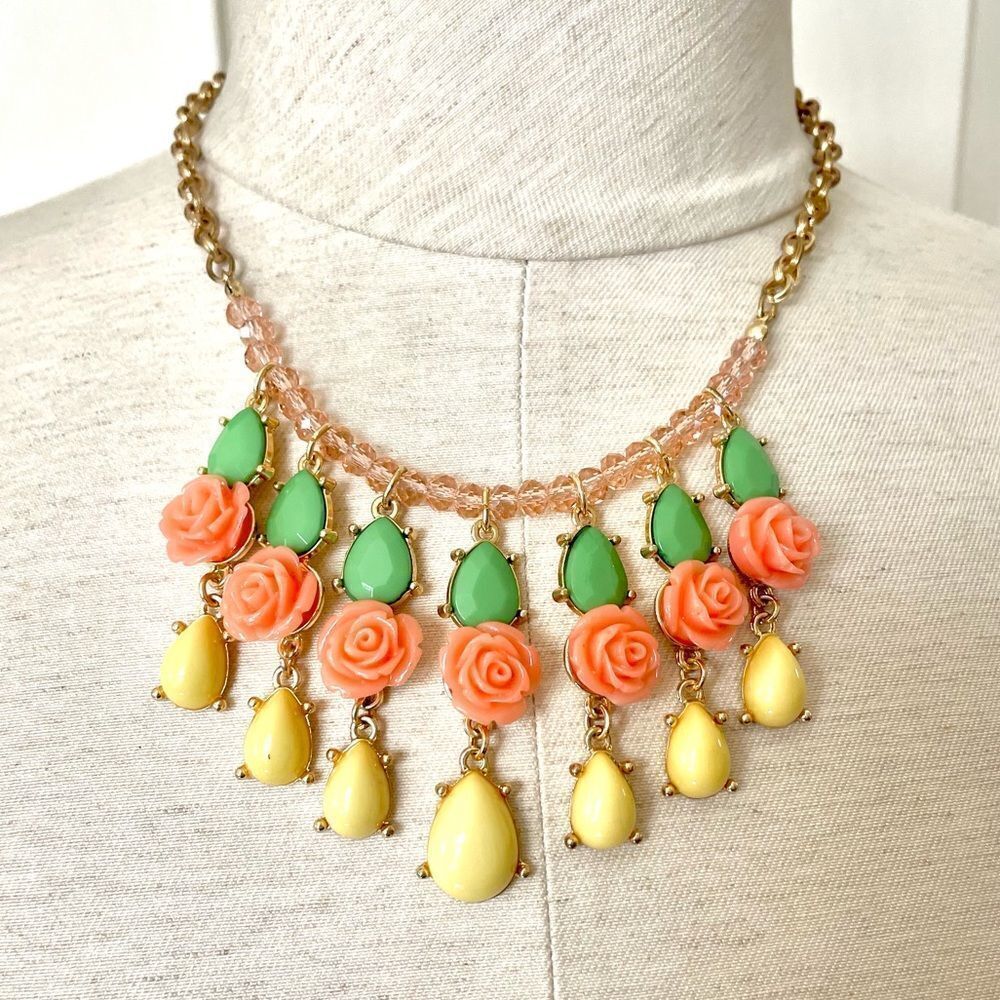 NY collection gold tone 3 tier floral enamel statement necklace